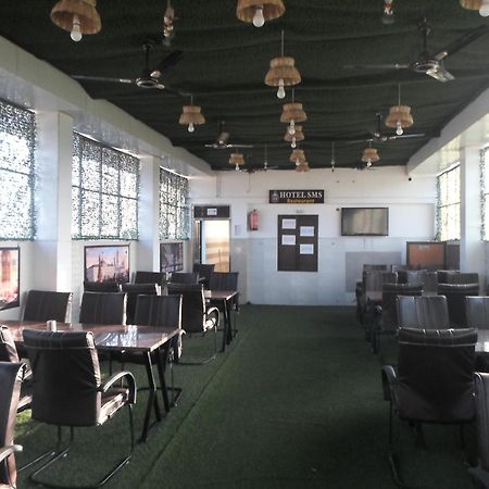 Hotel Sms Ajmer Bagian luar foto